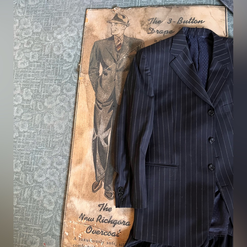 Men's 1940’s 3 button reproduction wool Black & White Pinstripe Suit